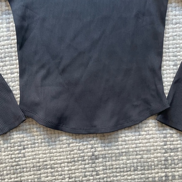 Year of Ours Black Ribbed Knit Long Sleeve Top Size Medium - Picture 6 of 6